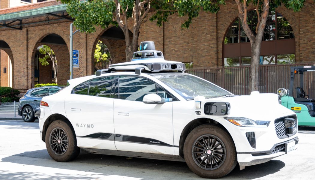 A nightly Waymo robotaxi parking lot honkfest is waking San Francisco neighbors