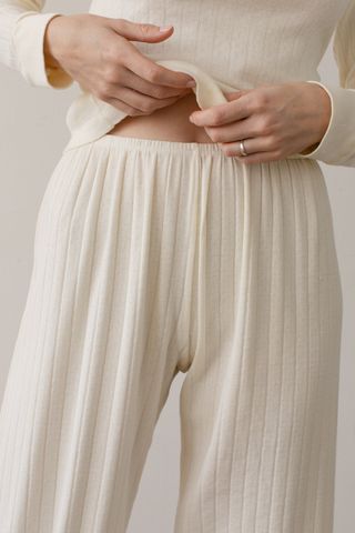 The Pointelle Simple Crop Pant