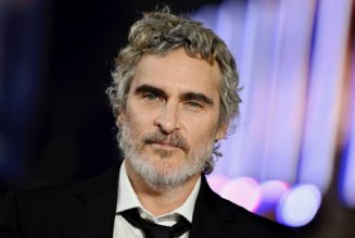 Joaquin Phoenix exits NC-17 gay romance film after getting "cold feet"