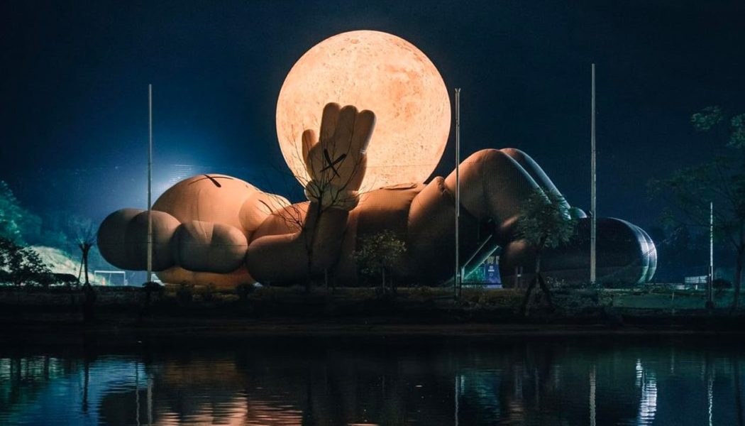 'KAWS:HOLIDAY' Shanghai Embraces the North Bund Moon