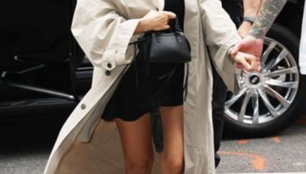 Kourtney Kardashian's Simple Flat Shoes Are the Antithesis of Trendy