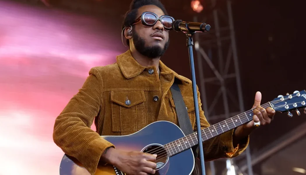 Leon Bridges Announces Fall 2024 North American Tour