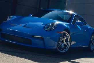 Porsche Unveils Exclusive 911 S/T in Bespoke "Dani Blue"