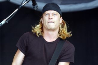 Puddle of Mudd's Wes Scantlin pepper-balled by SWAT team after standoff