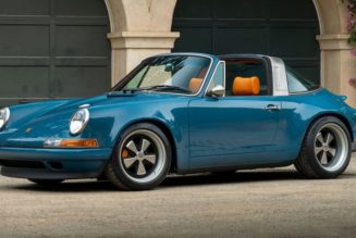 Singer Built Porsche 911 Targa “Sotto Commission” Up for Auction