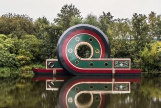 Alex Chinneck’s ‘Looping Boat’ is an Ode to Industry