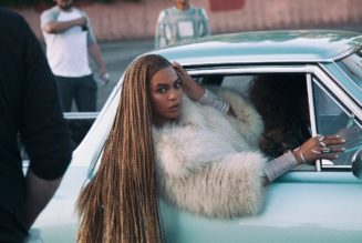 Beyoncé says she stopped making music videos to have listeners "focus on the voice"