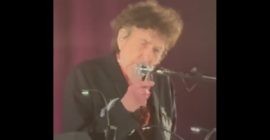 Bob Dylan performs “Desolation Row” with tiny wrench