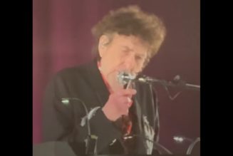 Bob Dylan performs "Desolation Row" with tiny wrench