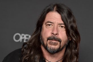 Dave Grohl announces birth of daughter outside of marriage