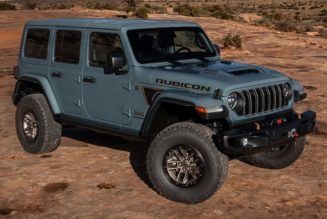 Jeep Unveils V8-Powered Wrangler Rubicon 392 Final Edition