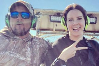 Lana Del Rey goes public with new boyfriend, alligator tour guide Jeremy Dufrene