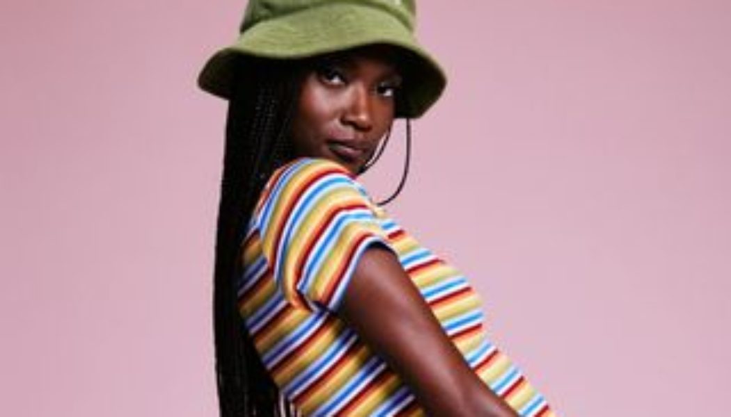 Old Navy Just Resurrected Its Most Iconic '90s Pieces—These Are My 11 Faves