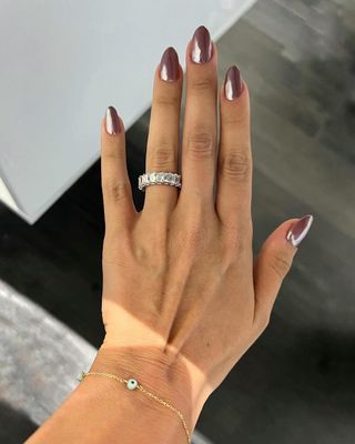 Light brown coffee chrome nails