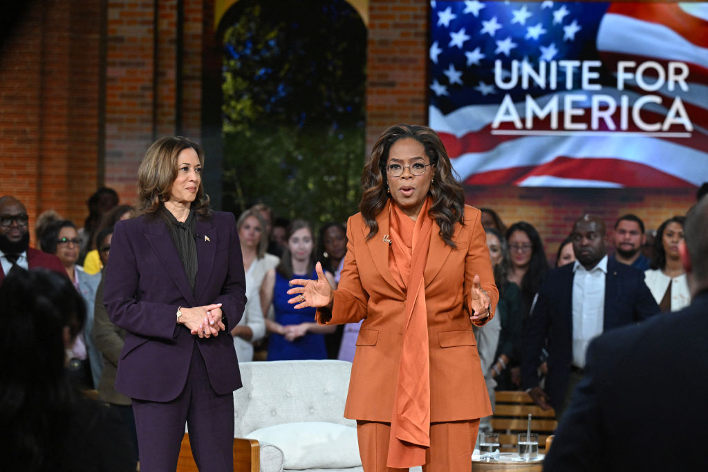 US-VOTE-POLITICS-HARRIS-WINFREY