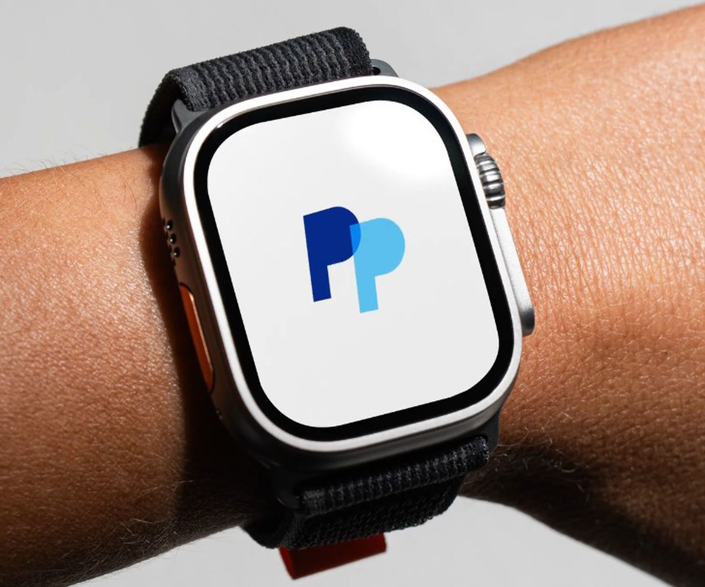 The old PayPal P’s show up and circle when you pay with a watch, it seems.