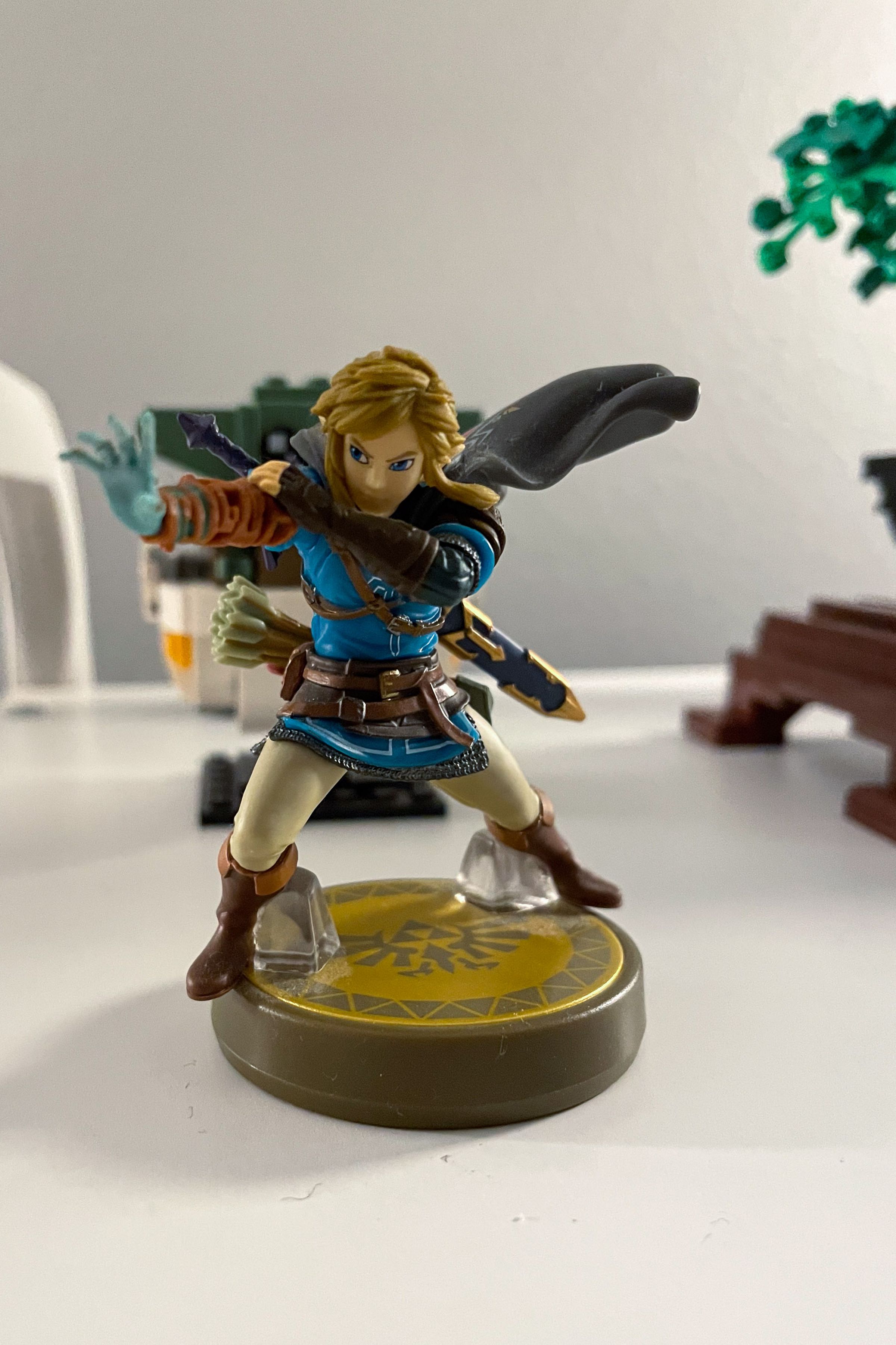 Link amiibo figure on desktop.