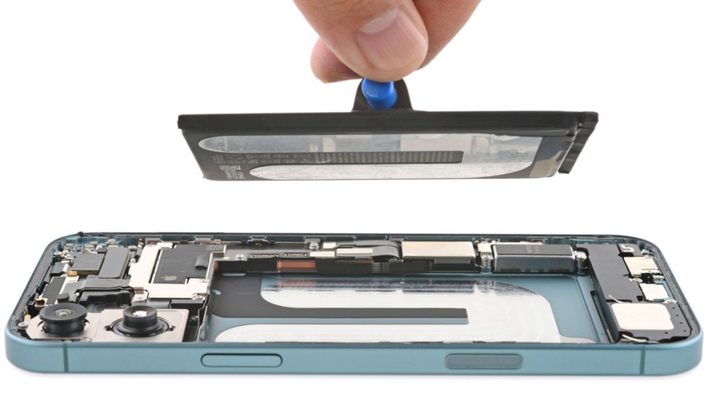 Watch the iPhone 16’s electrically-charged battery replacement process