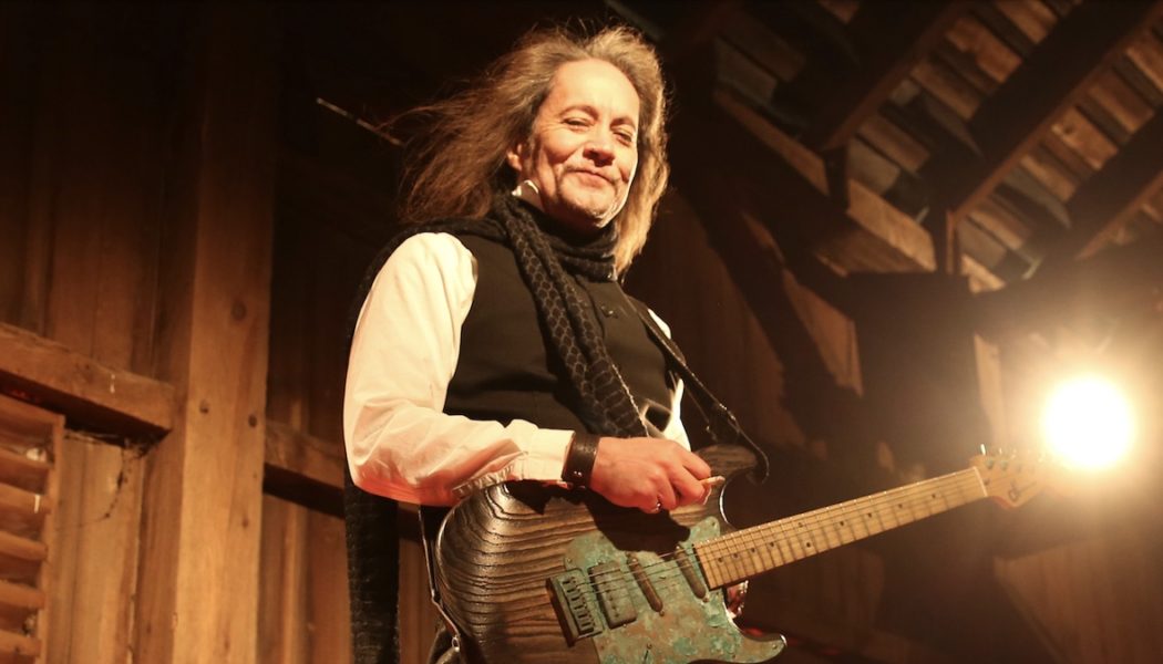 Former Ozzy Osbourne guitarist Jake E. Lee shot multiple times in Las Vegas