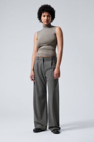 Relaxed Pleated Suiting Trousers