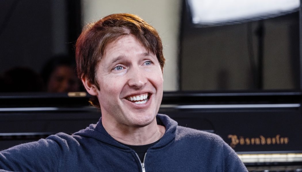 James Blunt will change his name to Blunty McBluntface if he goes No. 1