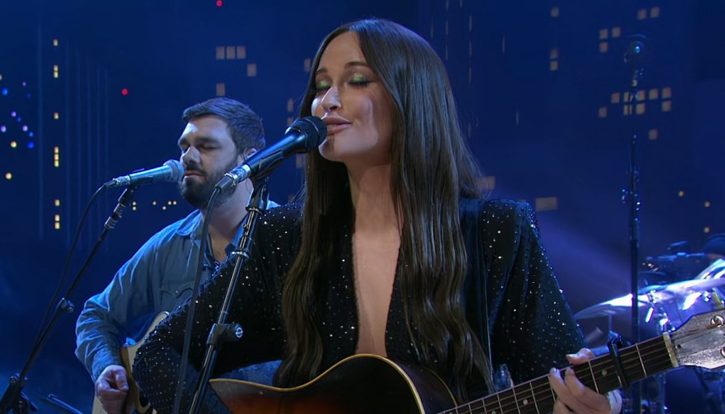 Kacey Musgraves kicks off Austin City Limits Season 50 with radiant performance