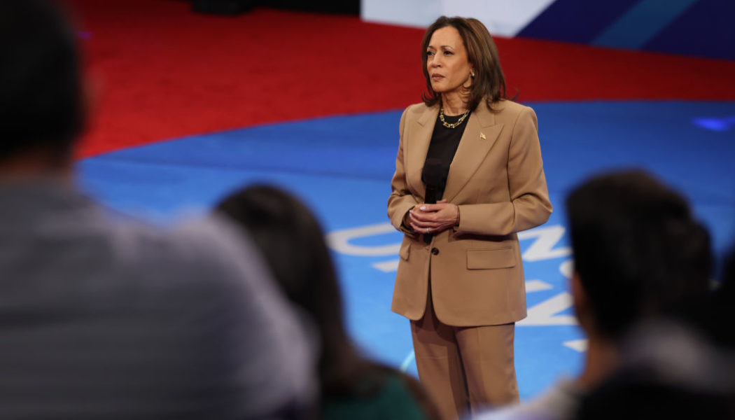 Kamala Harris Appeared At Univision Town Hall, Trump-Friendly Foes' Teleprompter Claims Debunked