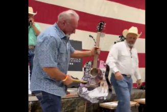 Man buys Taylor Swift-signed guitar at auction for $4000, promptly destroys it