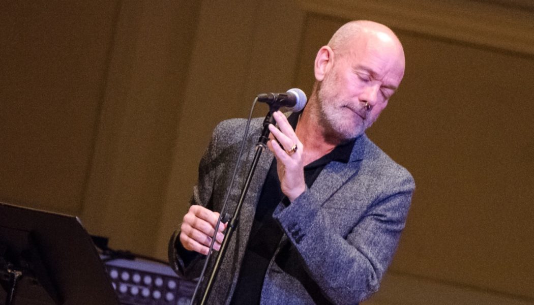 Michael Stipe sings R.E.M.'s "Wendell Gee" for first time in 39 years