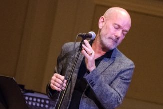 Michael Stipe sings R.E.M.'s "Wendell Gee" for first time in 39 years