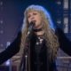 Stevie Nicks performs "Edge of Seventeen" during first SNL appearance in 41 years