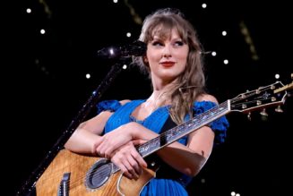 Taylor Swift donates $5 million to hurricane relief efforts