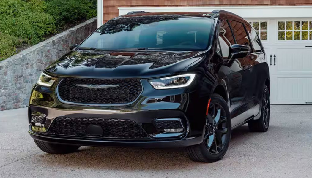 A fully electric Chrysler Pacifica is in the works