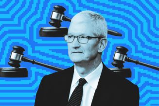 Apple fights to keep DOJ antitrust suit from reaching trial