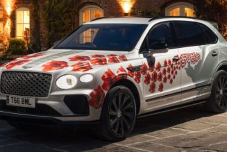 Bentley Honors Remembrance Day with Unique Bentayga EWB Mulliner