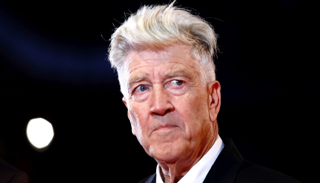 David Lynch needs supplemental oxygen, is permanently homebound due to emphysema