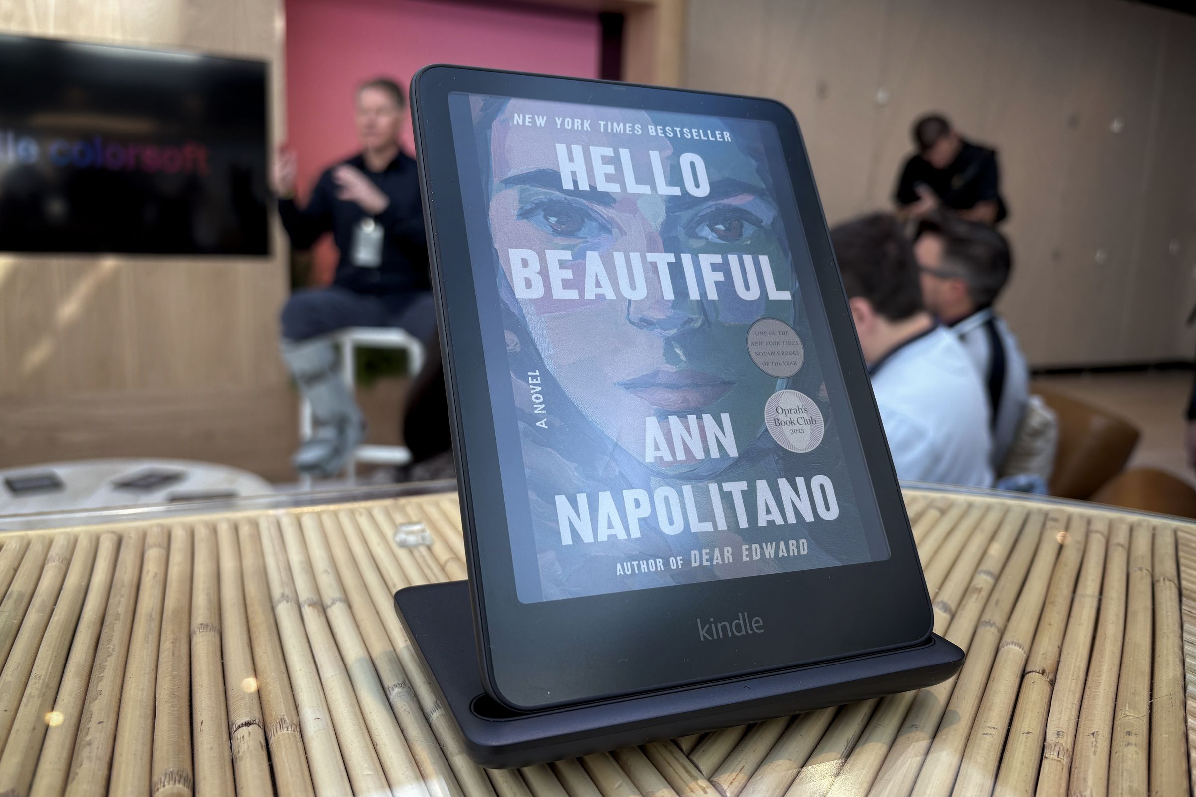 Picture of the Kindle Colorsoft with a color book cover for Hello Beautiful by Ann Napolitano displayed.