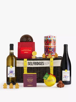 The Classic Christmas Hamper - 8 Items Included