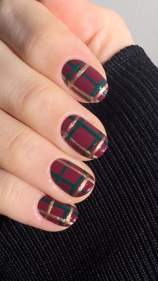 Gold and burgundy tartan nails