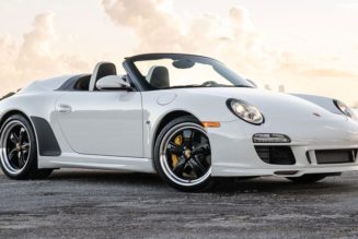 Ultra-Rare 4-Mile 2011 Porsche 911 Speedster Surfaces for Sale