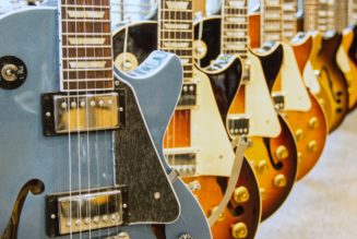 US Customs seizes over 3,000 counterfeit Gibson guitars