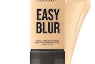 4.8 Stars, 552 Reviews, and 6 Editor Wear Tests—Is This Blurring Foundation Worth It?