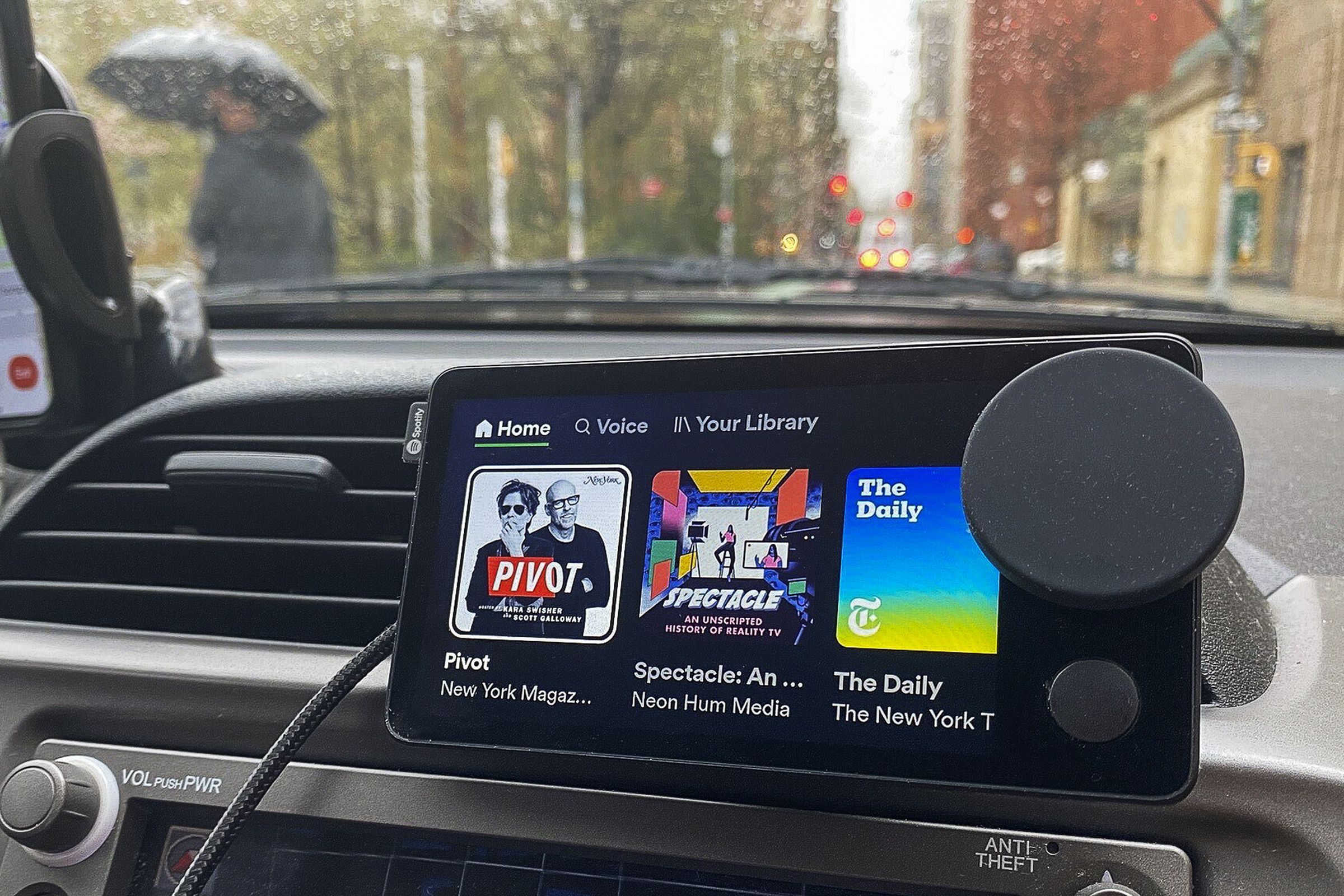 car thing device mounted to a car vent