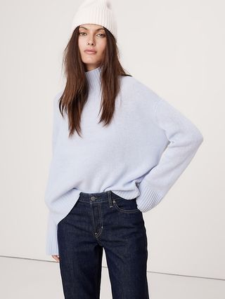 Oversized Midweight Cashmere Turtleneck Sweater