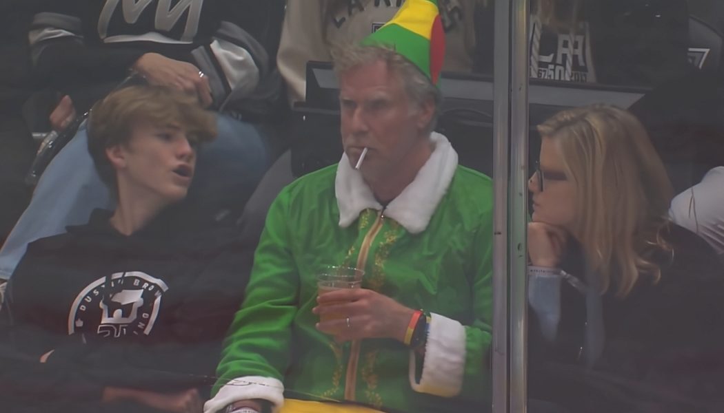 Will Ferrell attends hockey game as Buddy the Elf after "tough holiday season"