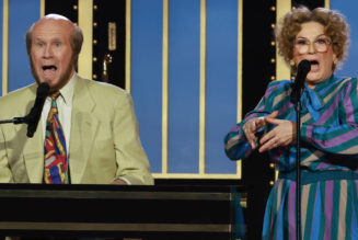 Will Ferrell & Ana Gasteyer cover "Not Like Us" at SNL 50th Anniversary Concert